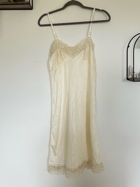 Vintage Mel-Lin Ivory Satin Slip Dress Lingerie Size 36